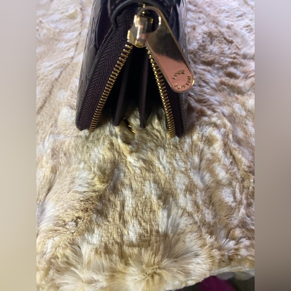 Louis Vuitton Amarante Vernis Zippy Long Wallet - Picture 5 of 7